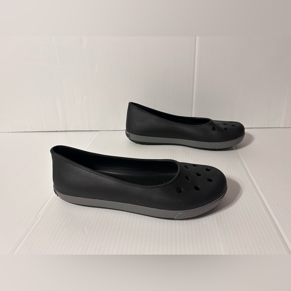 CROCS black rubber slip on shoe women size 9